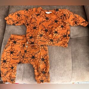 Jessica Simpson Orange Floral Kids sweat suit Set - Cozy Two-Piece Sleepwear
